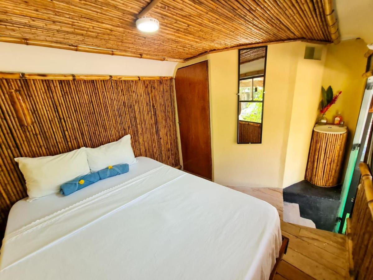 Hospedaje Combi Dream Bird Playas del Coco Exterior photo