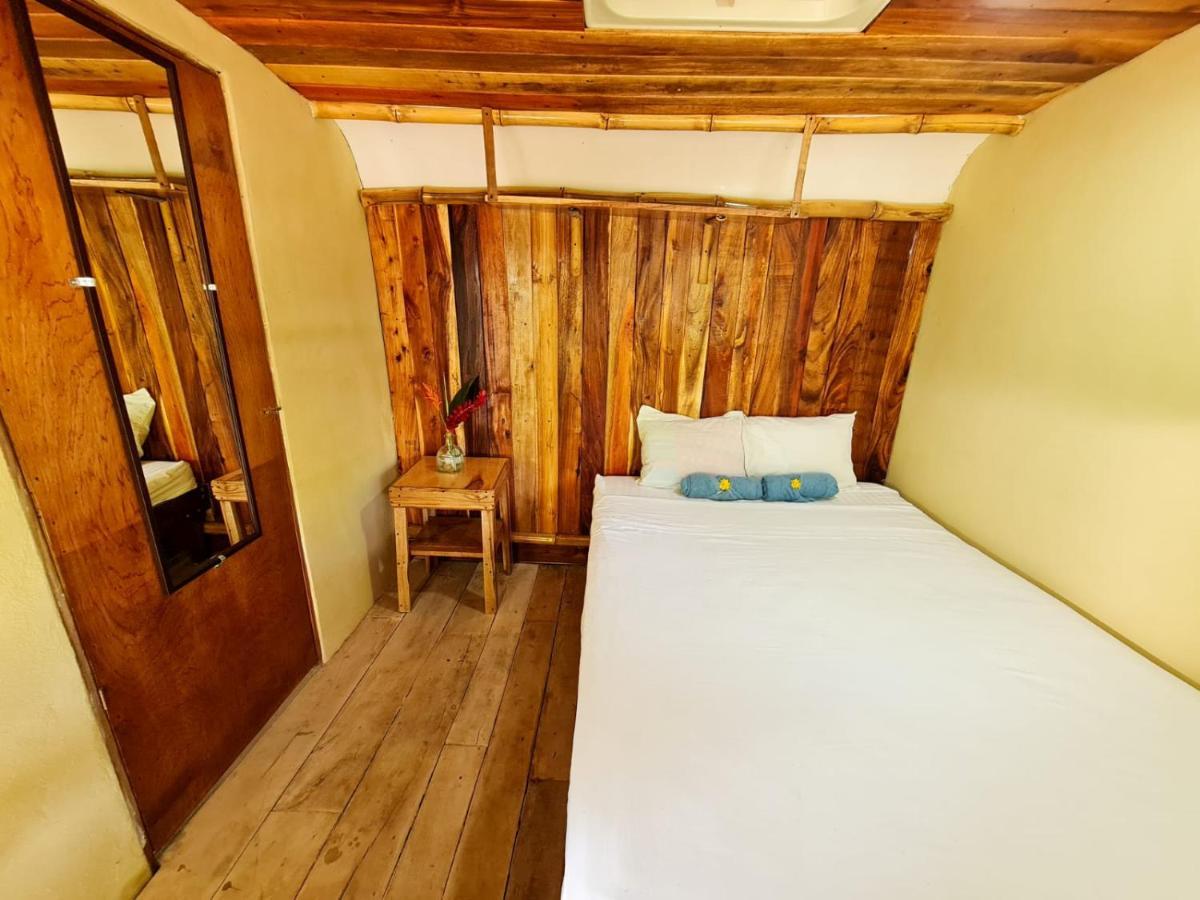 Hospedaje Combi Dream Bird Playas del Coco Exterior photo